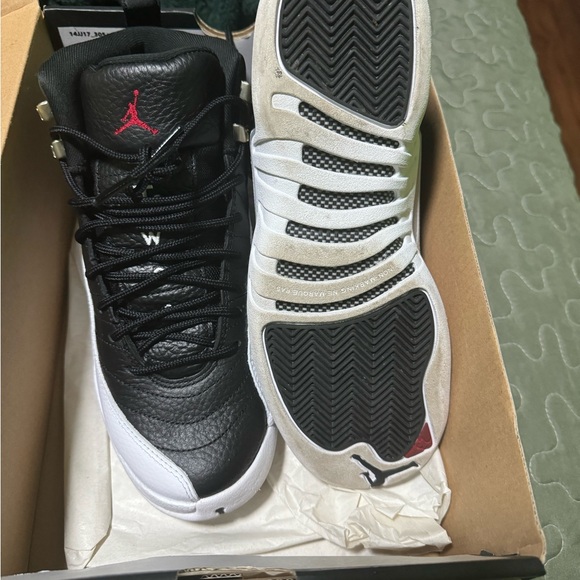 7Y Jordan 12s
